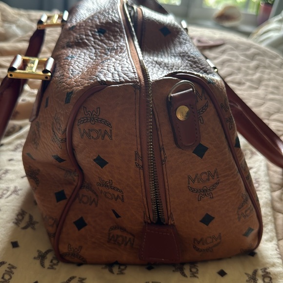 MCM Women's Cognac Leather Logo Tote Boston large, authentic , no strap - Picture 8 of 12